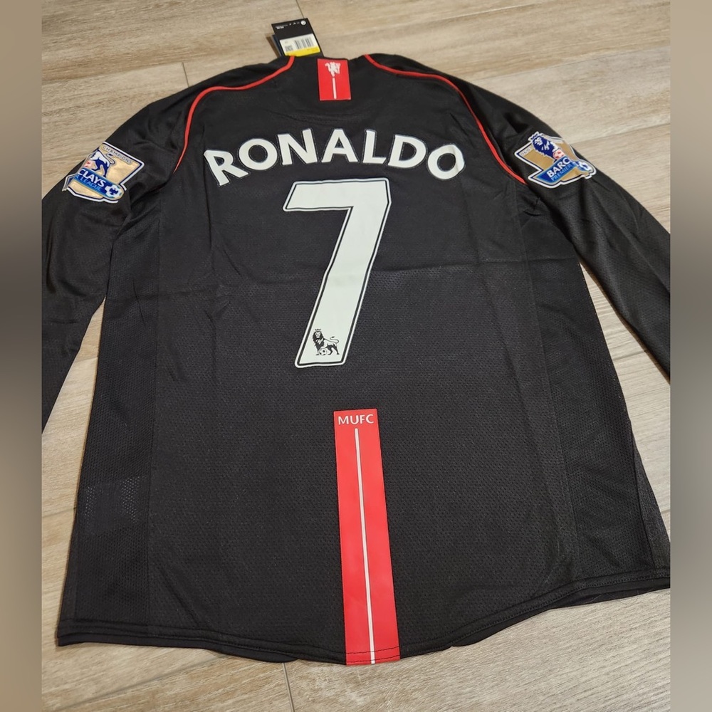 Manchester United Retro Premier League 2008 Ronaldo 7 - Picture 3 of 6
